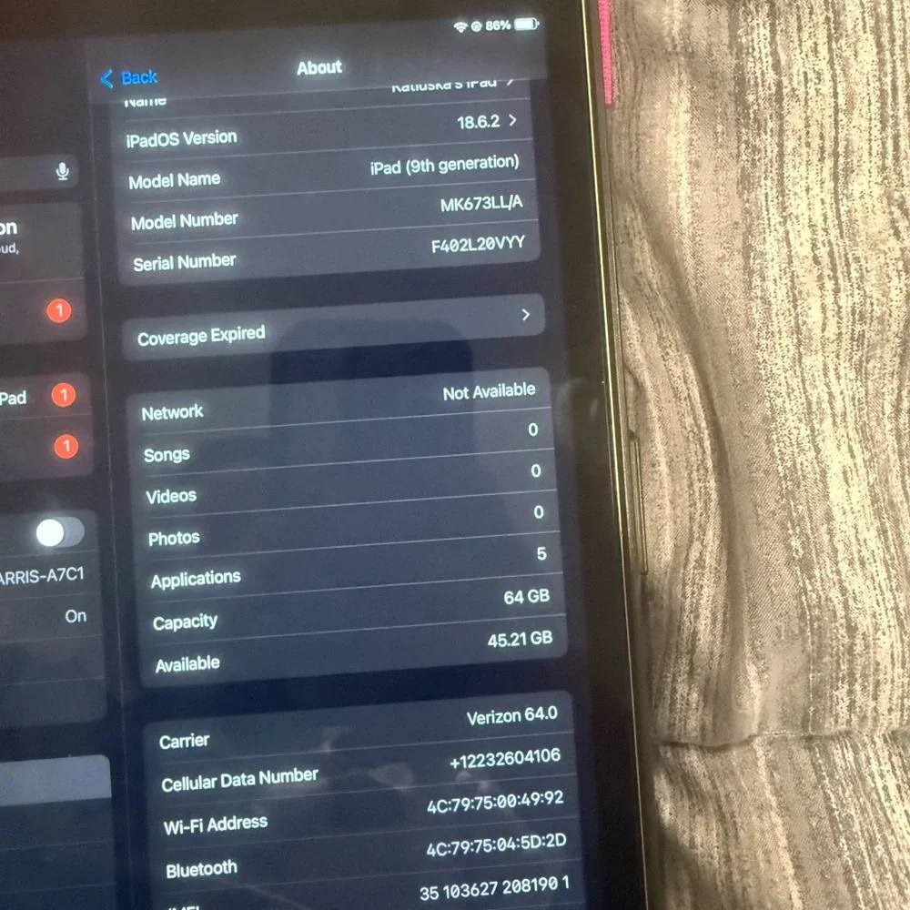 Apple iPad 9th Gen with Black Display